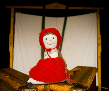 Pruhované panenky: O Červené Karkulce